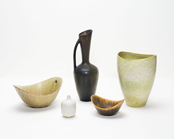 Set of five vessels par 	Gunna Nylund