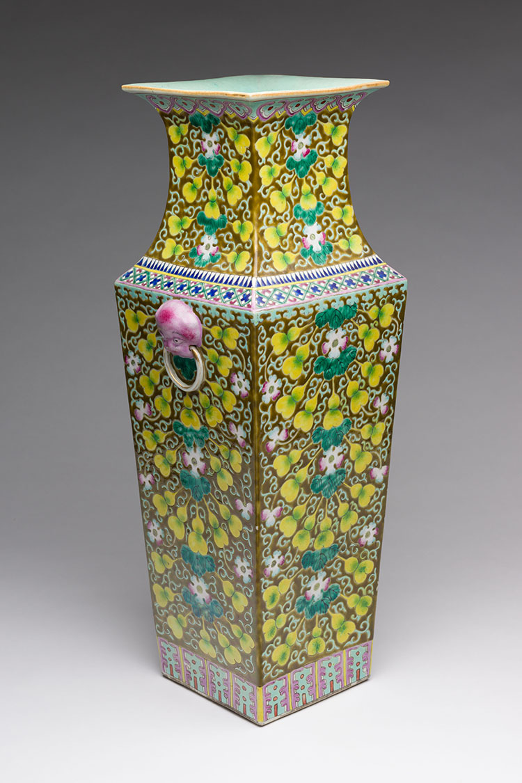 A Chinese Famille Rose Faceted Vase, Republican Period, Early 20th Century by  Chinese Art