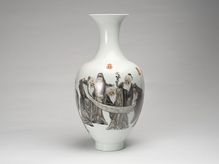 A Chinese Famille Rose ‘Nine Elders’ Vase, Qianlong Mark, Mid 20th Century par  Chinese Art