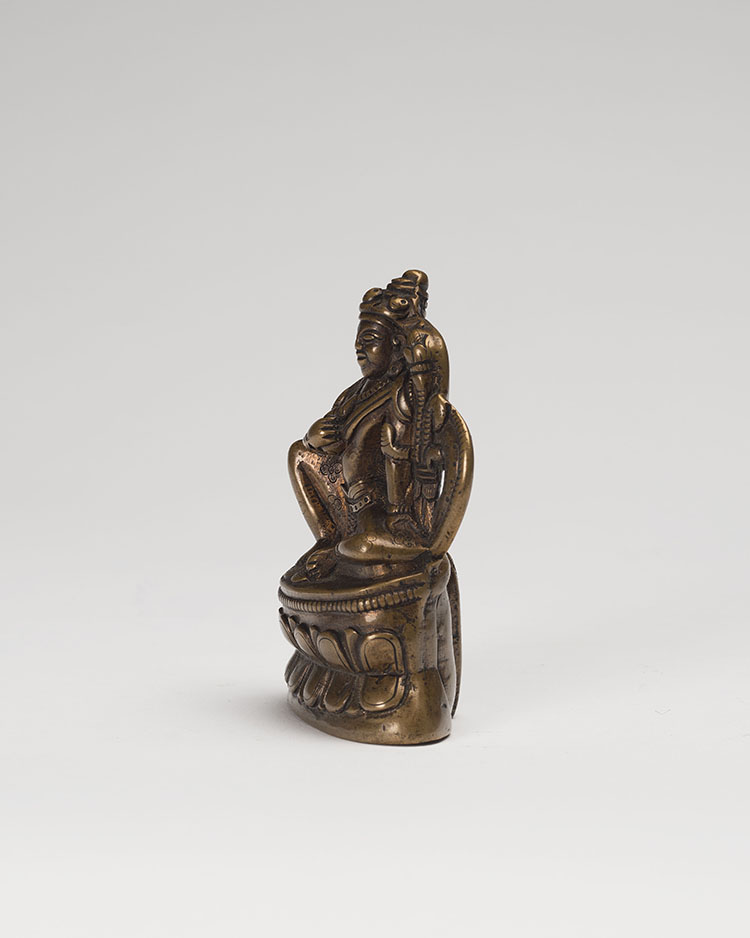 A Nepalese Pala-Style Bronze Figure of Tara, 13th Century or Later par  Nepalese Art