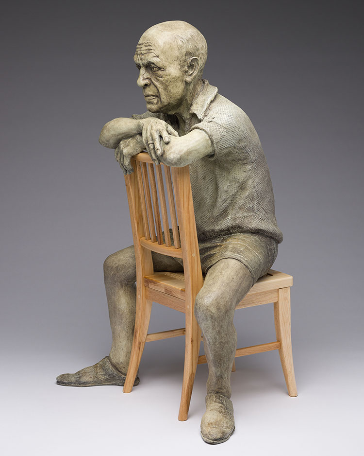 Picasso on a Chair (PH 2/9) par Joseph Hector Yvon (Joe) Fafard
