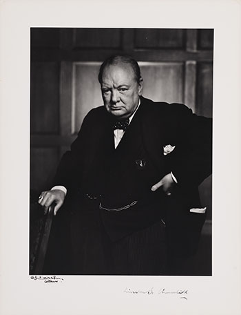 Churchill - The Roaring Lion by Yousuf Karsh vendu pour $25,000