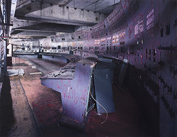 Unit 4 Control Room, Chernobyl by Robert Polidori vendu pour $10,000
