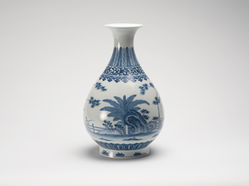A Rare Chinese Ming-Style Blue and White Pear-Shaped Vase, Yuhuchunping, Daoguang Mark and Period (1821-1850) by  Chinese Art sold for $193,250