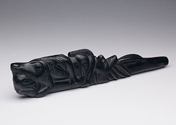 Late Trade Pipe by Early Haida Artist vendu pour $6,250