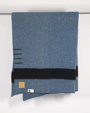 HBC Point Blanket, 4 point, empire blue with black by Hudson's Bay Company  vendu pour $7,500