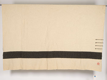 HBC Point Blanket, 4 point, standard white colourway (white and black) by Hudson's Bay Company  vendu pour $6,875