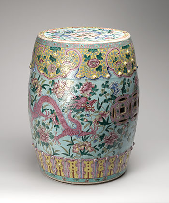 A Rare Chinese Famille Rose Nonya Garden Stool, Late 19th Century par  Chinese Art