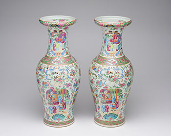 A Pair of Large and Well-Painted Chinese Export Canton Rose 'Figural' Vases, 19th Century par  Chinese Art