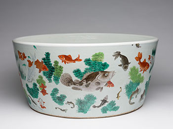 A Large and Rare Chinese Famille Verte Fish Bowl, 18th/19th Century par  Chinese Art