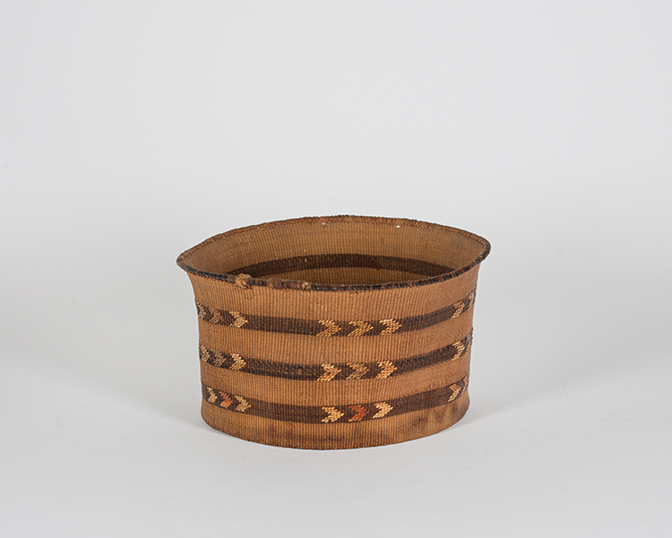 Basket par Unidentified Tlingit