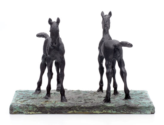 Foals par Joseph Hector Yvon (Joe) Fafard