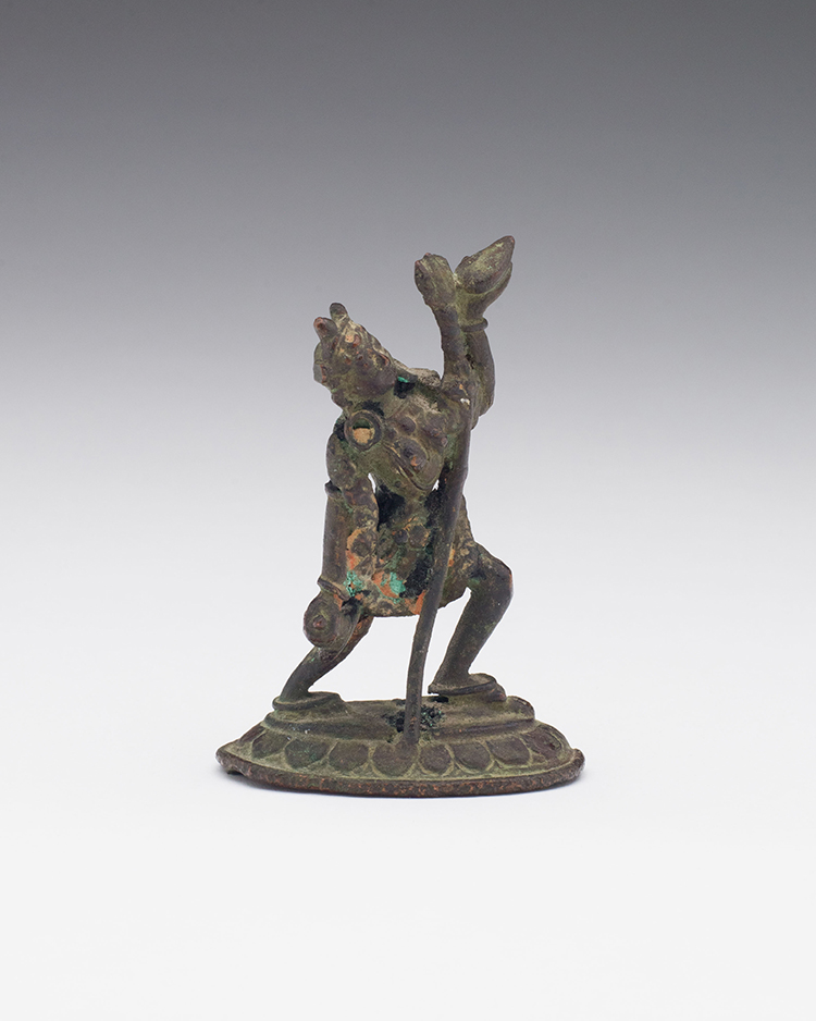 A Small Nepalese Bronze Standing Figure of Vajrayogini, 19th Century par  Nepalese Art