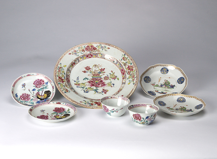 A Group of Seven Chinese Export Famille Rose Wares, 18th Century par  Chinese Art