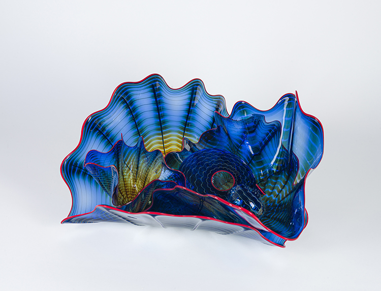 King's Blue Persian with Scarlet Lip Wraps (5 pieces) par Dale Chihuly