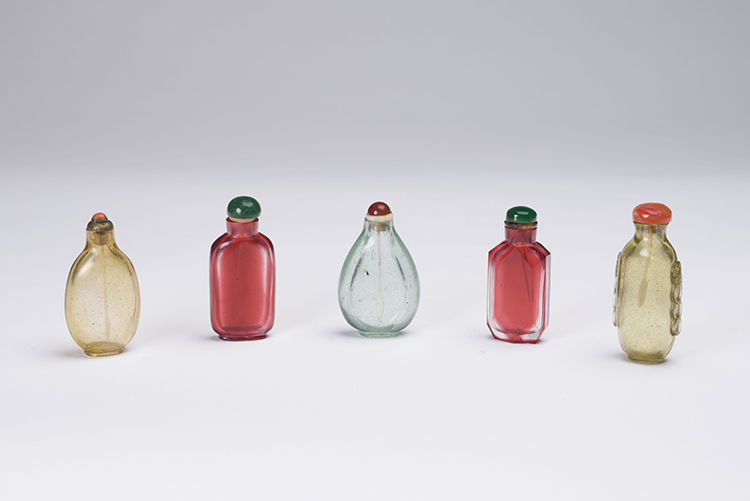 Past auction: Five Chinese snuff bottles 20th century