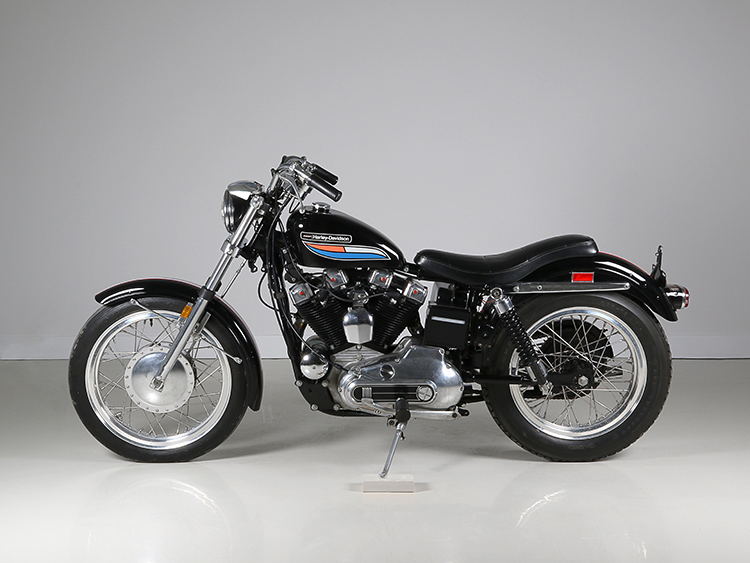 XLCH Sportster (1972) by Harley-Davidson Motor Company