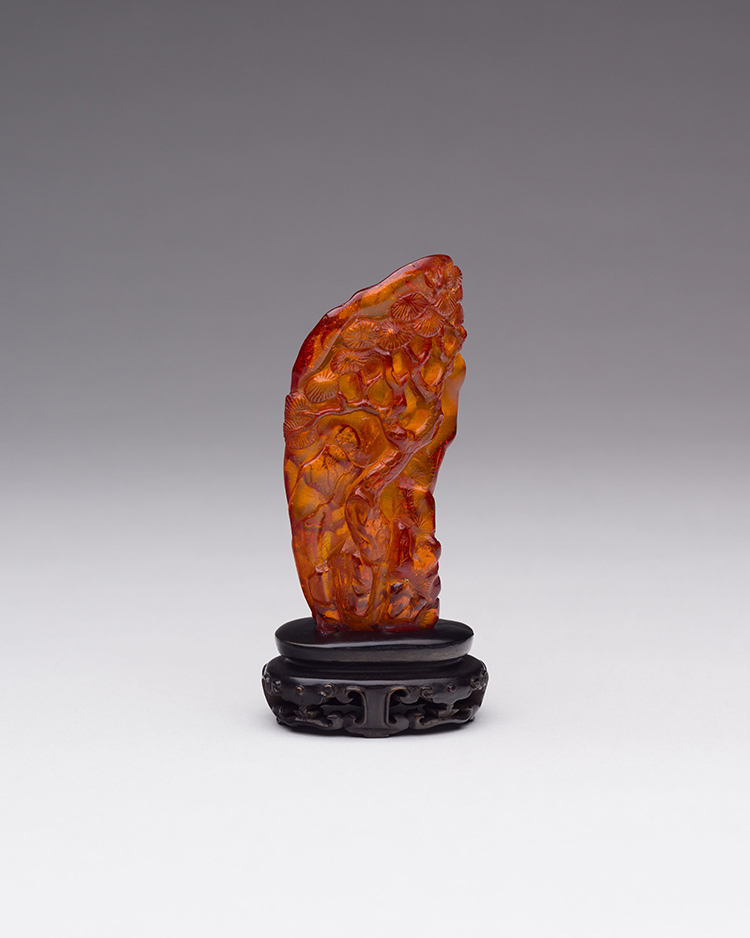 A Chinese Amber Carved Immortal, 19th Century par  Chinese Art