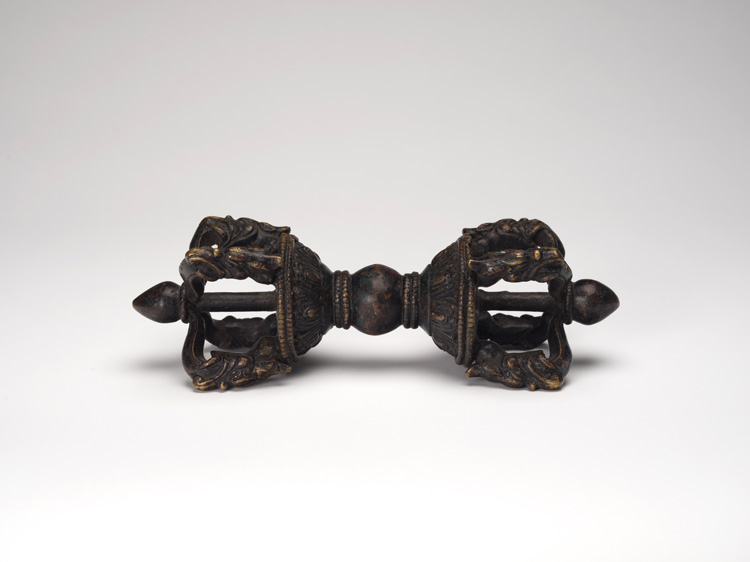 A Large Tibetan Copper Alloy Four-Pronged Vajra, 19th/20th Century by  Chinese Art