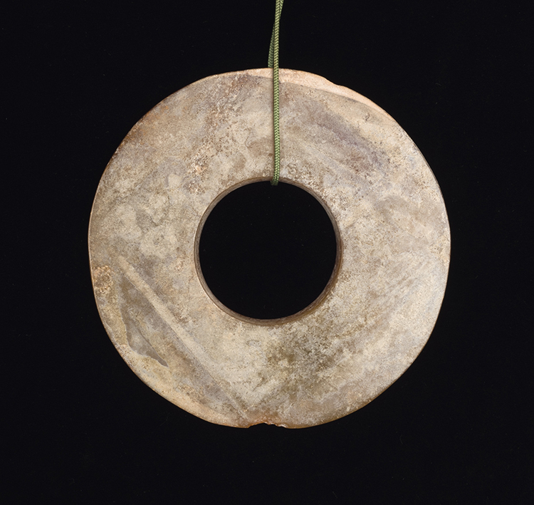 A Large Chinese Mottled Jade Disc, Bi, Shang Dynasty par  Chinese Art