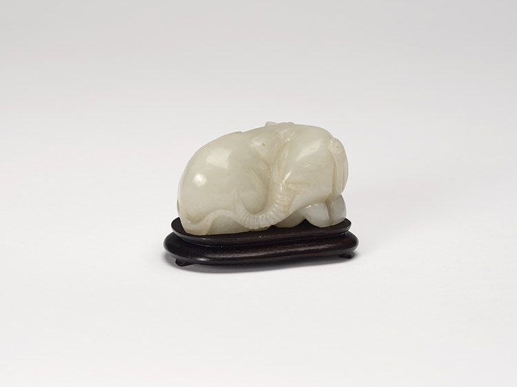 A Chinese White Jade ‘Elephant and Monkey’ Pebble, Late Qing Dynasty par  Chinese Art
