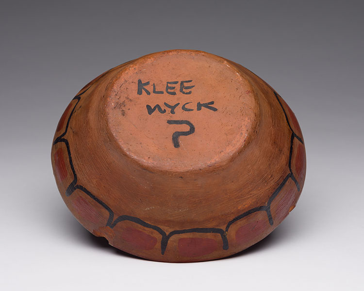 Klee Wyck Dogfish Bowl par Emily Carr