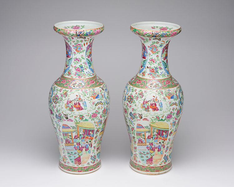 A Pair of Large and Well-Painted Chinese Export Canton Rose 'Figural' Vases, 19th Century par  Chinese Art