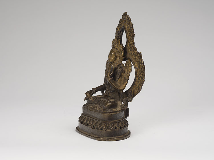 A Nepalese Bronze Seated Figure of Tara, 17th/18th Century par  Nepalese Art