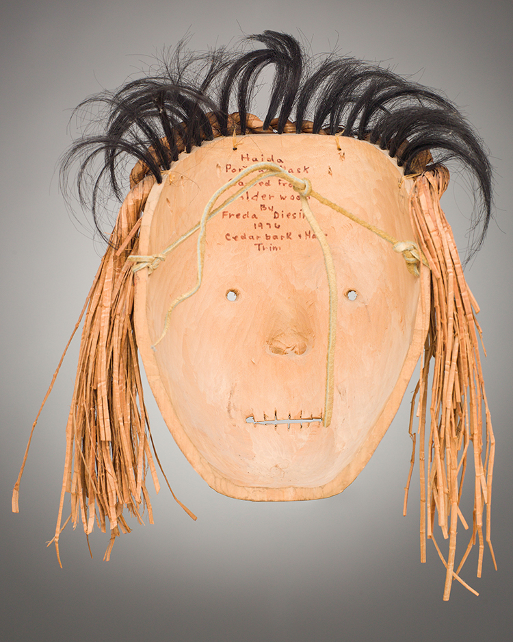 Haida Portrait Mask par Freda Diesing