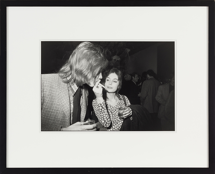 Untitled from the Women are Beautiful series par Garry Winogrand